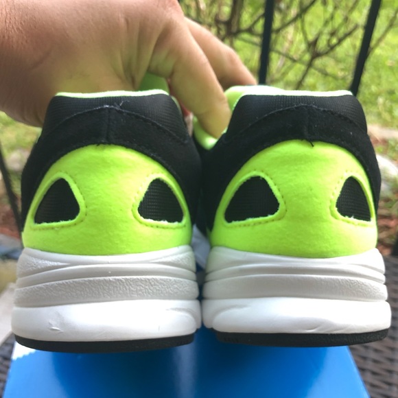 ADIDAS YUNG-1 - Picture 8 of 8